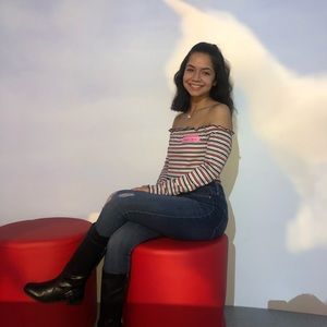 Meet your Posher, Jasmine